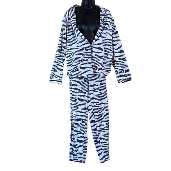 Flora Nikrooz Women’s Zebra Print Pajama Set - Picture 1 of 16